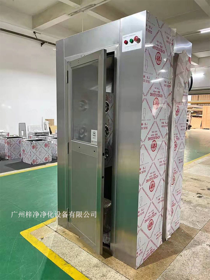 風(fēng)淋室進出潔凈室管理制度的具體內(nèi)容進出管理制度至關(guān)重要