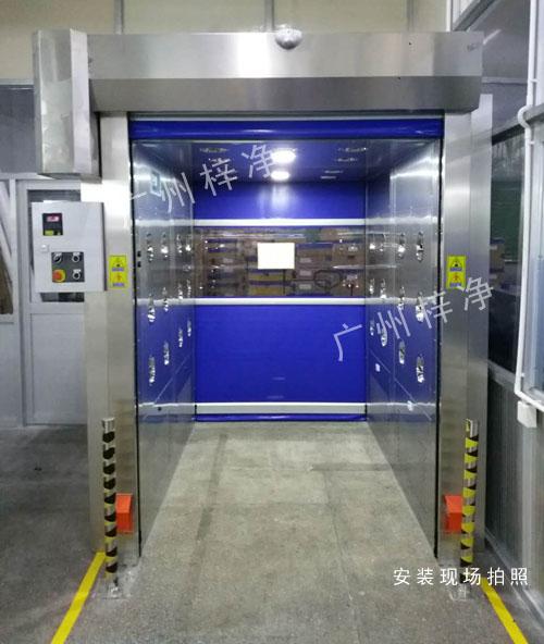 快速卷簾門風(fēng)淋機訂做 快速卷簾門風(fēng)淋機訂做